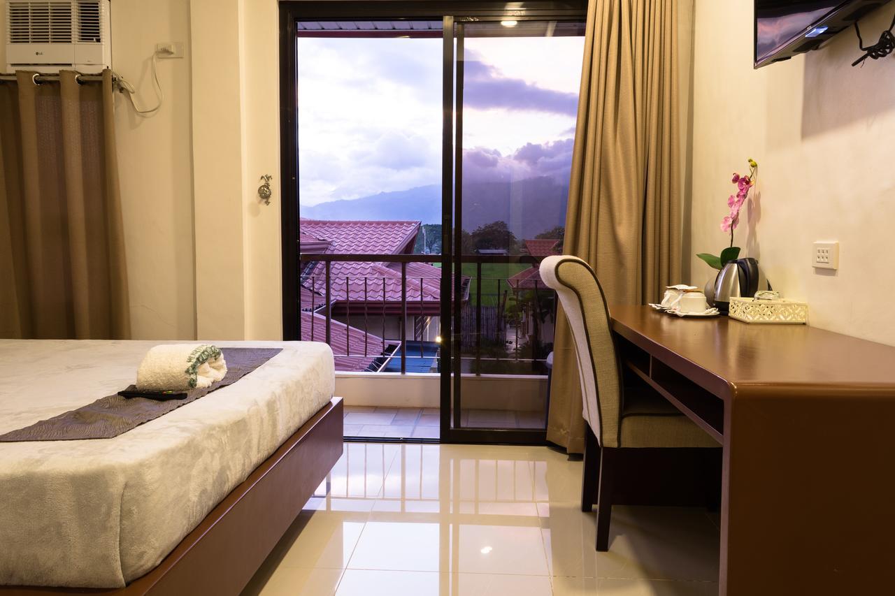 Hotel Maruyog'S Ridge Convention Center Quezon City Exterior foto
