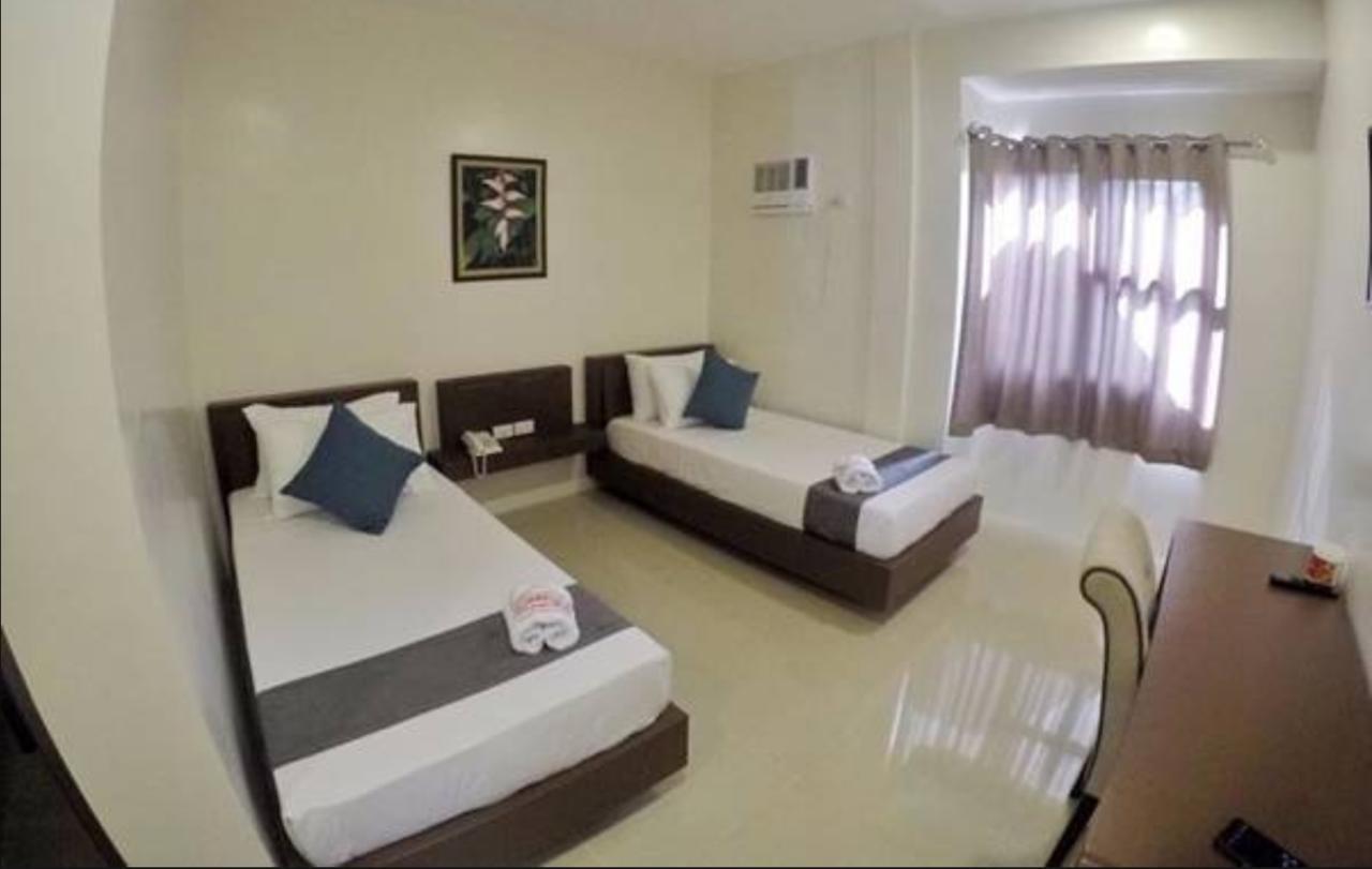 Hotel Maruyog'S Ridge Convention Center Quezon City Exterior foto