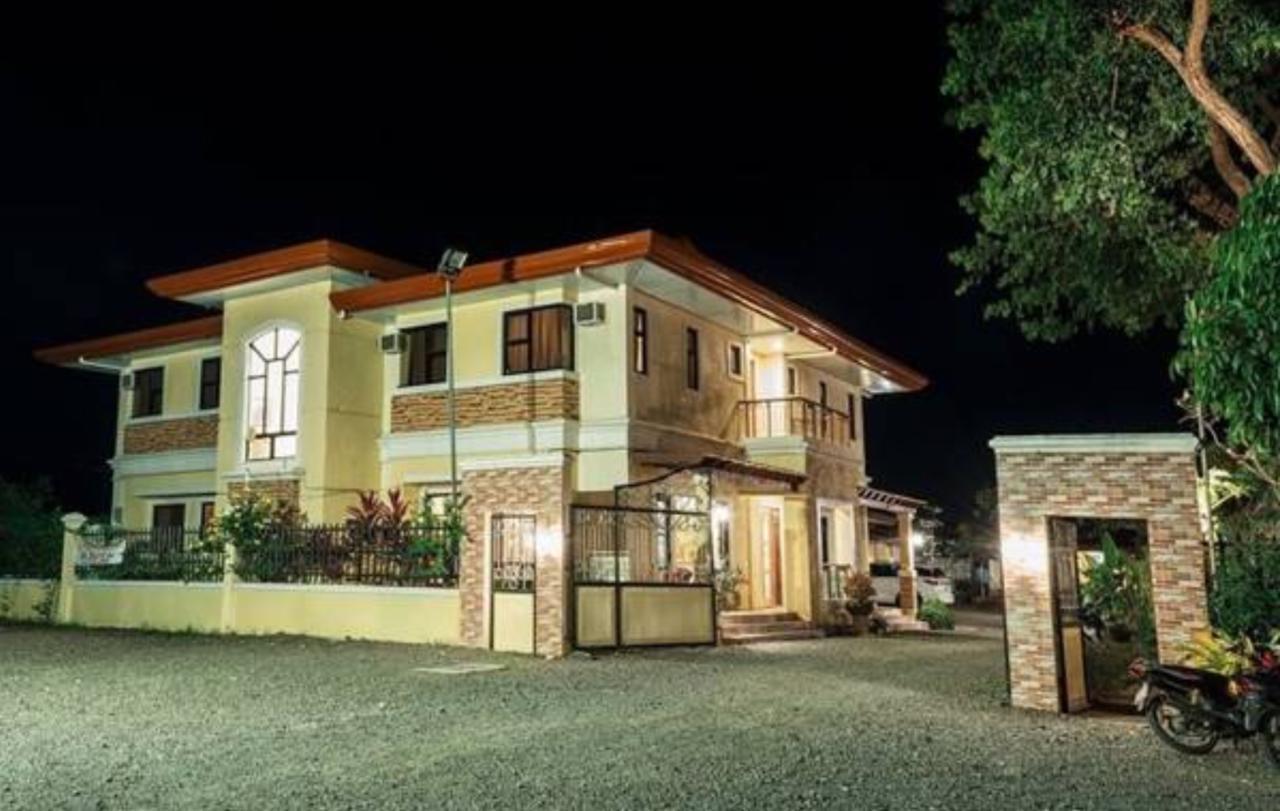 Hotel Maruyog'S Ridge Convention Center Quezon City Exterior foto